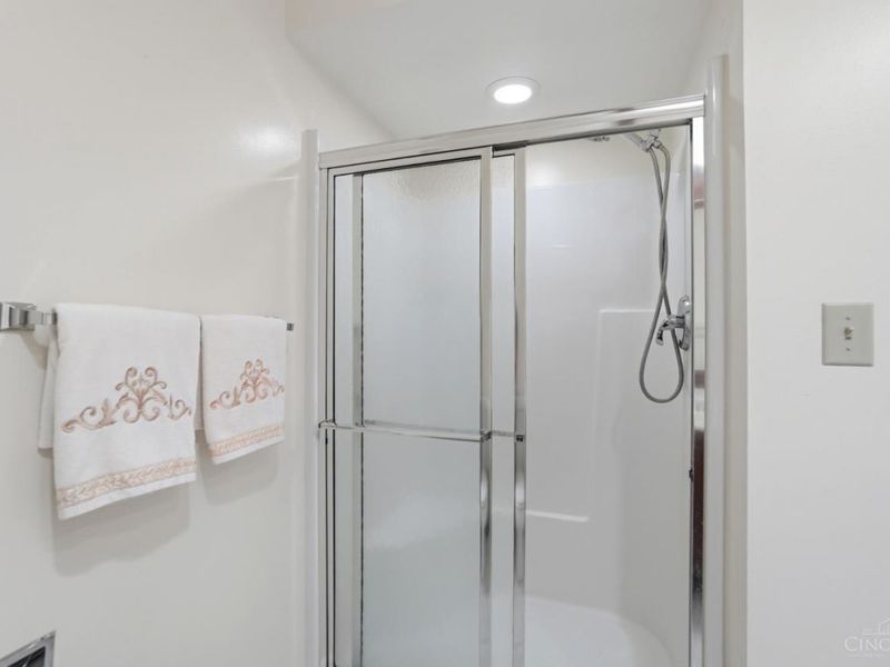 2633 Vienna Estates Drive, Miami Twp, OH 45459 Photo 35