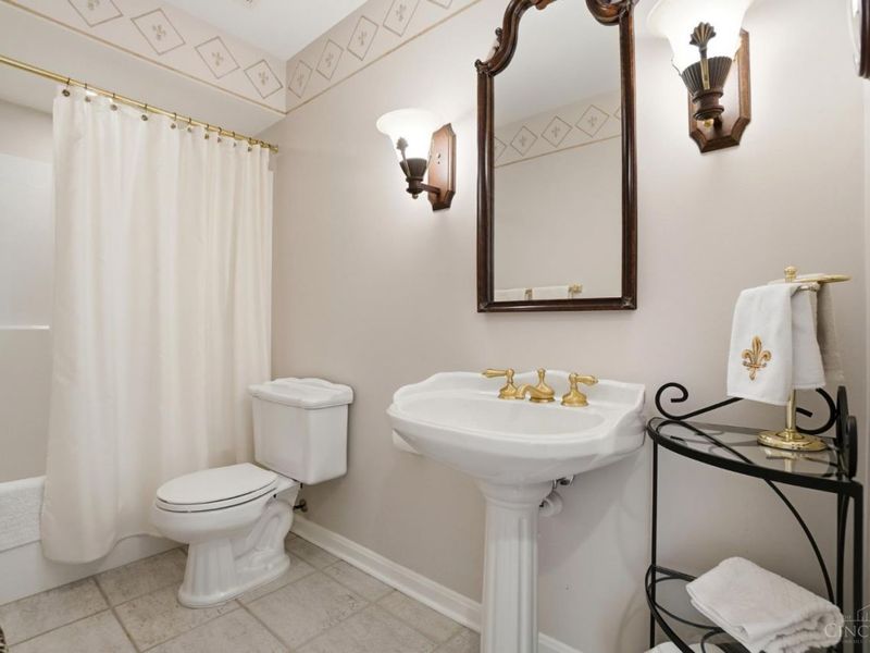 2633 Vienna Estates Drive, Miami Twp, OH 45459 Photo 39