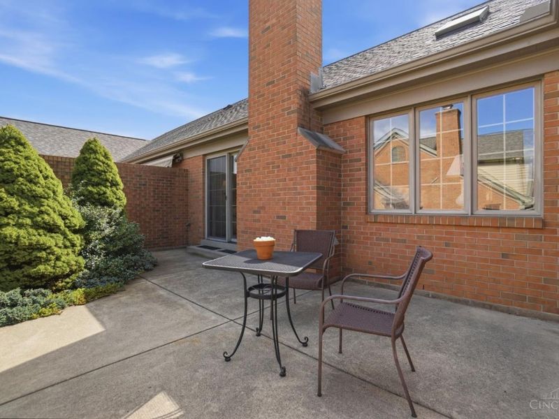 2633 Vienna Estates Drive, Miami Twp, OH 45459 Photo 42