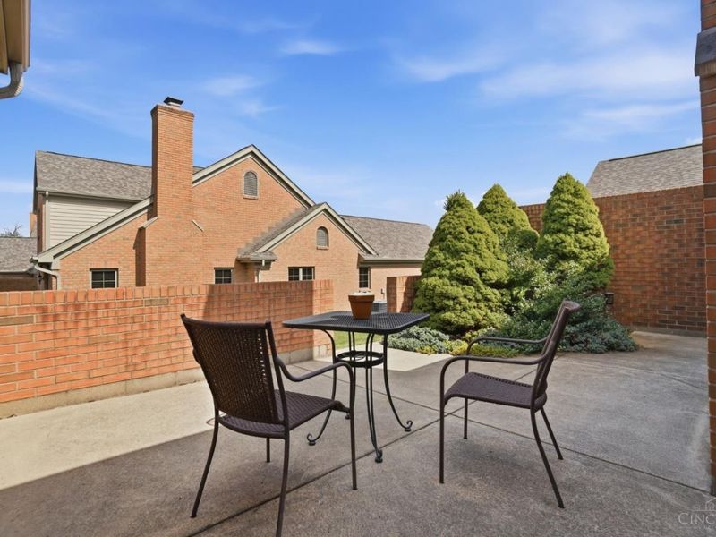 2633 Vienna Estates Drive, Miami Twp, OH 45459 Photo 43