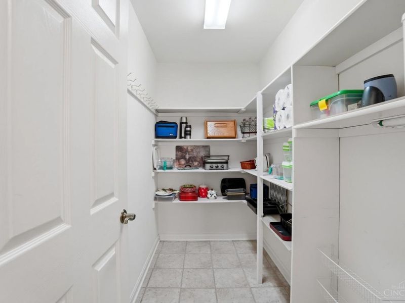 2633 Vienna Estates Drive, Miami Twp, OH 45459 Photo 7