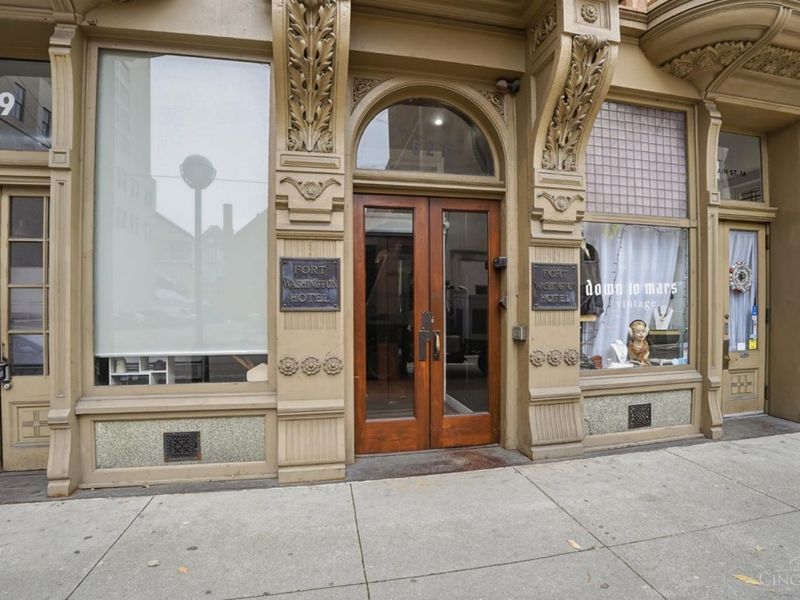 621 Main Street, Unit 4B, Cincinnati, OH 45202 Photo 3