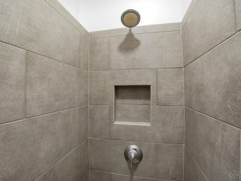 621 Main Street, Unit 4B, Cincinnati, OH 45202 Photo 35