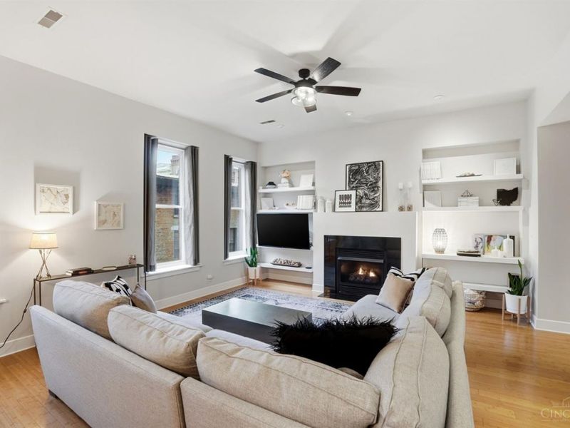 621 Main Street, Unit 4B, Cincinnati, OH 45202 Photo 9