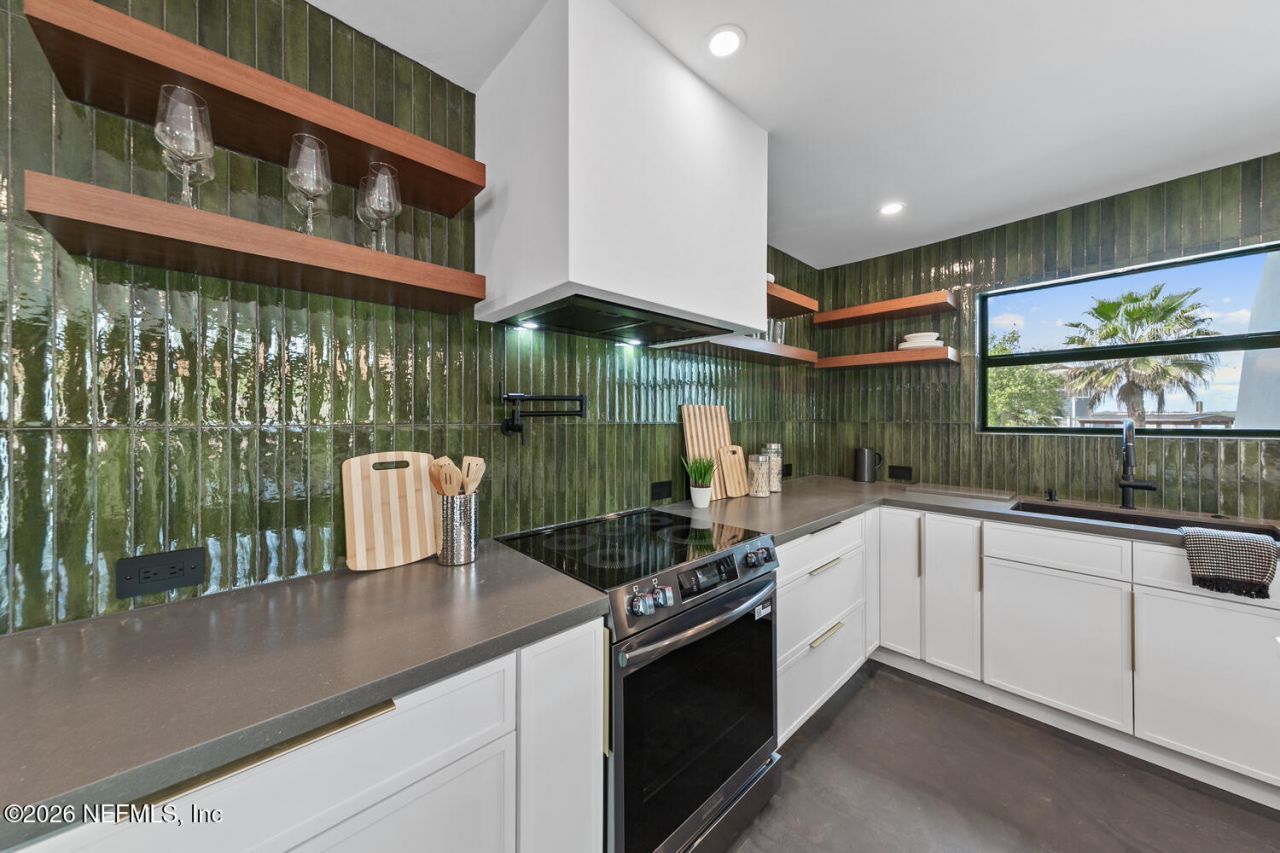 3865 Sandy Shores Drive, Jacksonville, FL 32277 Photo