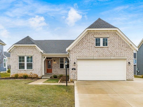807 Littleton Drive, Pickerington, OH 43147