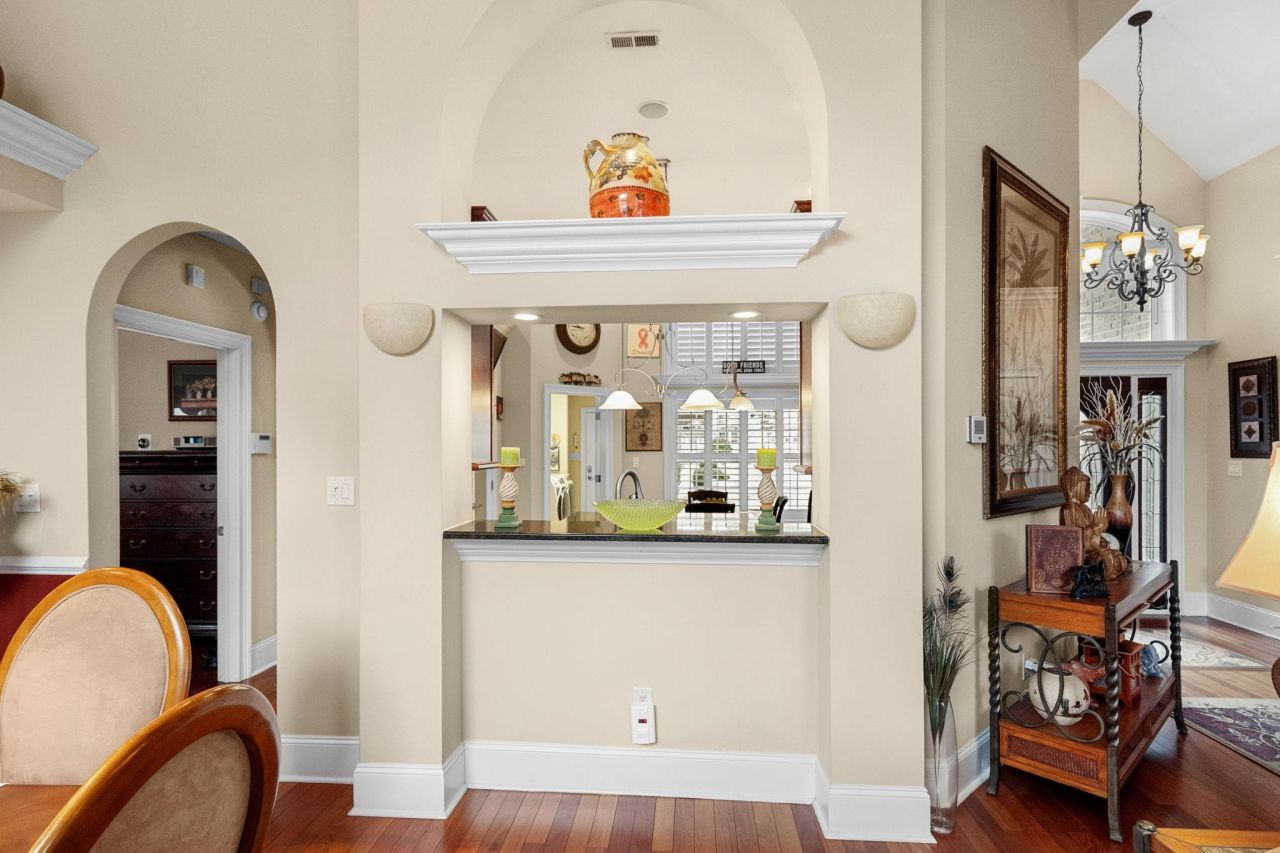 372 Waterfall Circle Photo 14