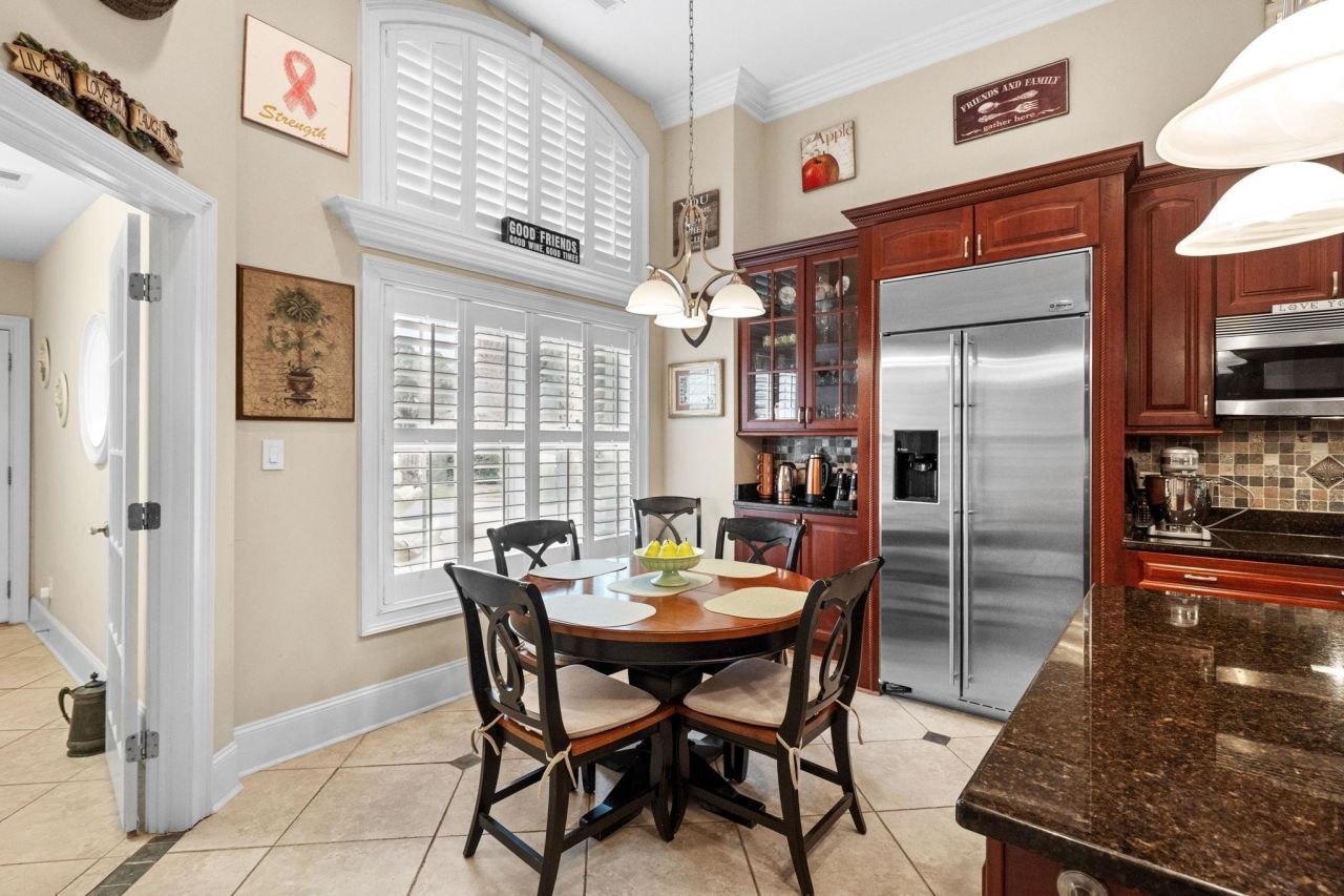 372 Waterfall Circle Photo 16