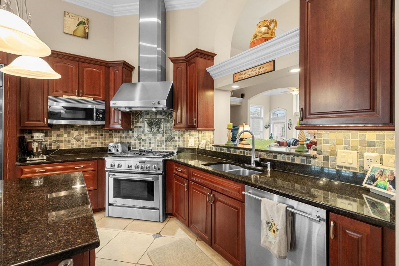 372 Waterfall Circle Photo 19