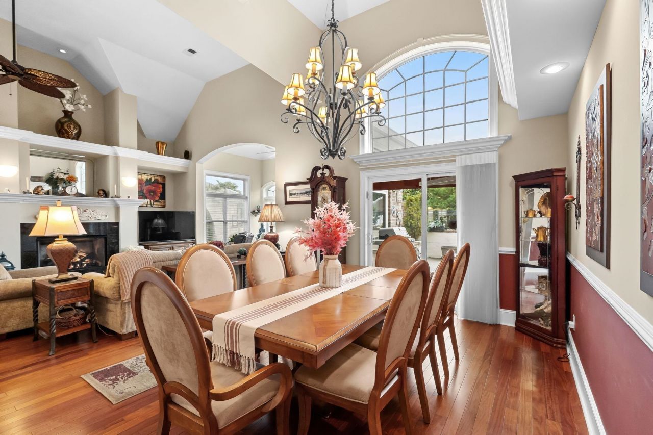 372 Waterfall Circle Photo 24