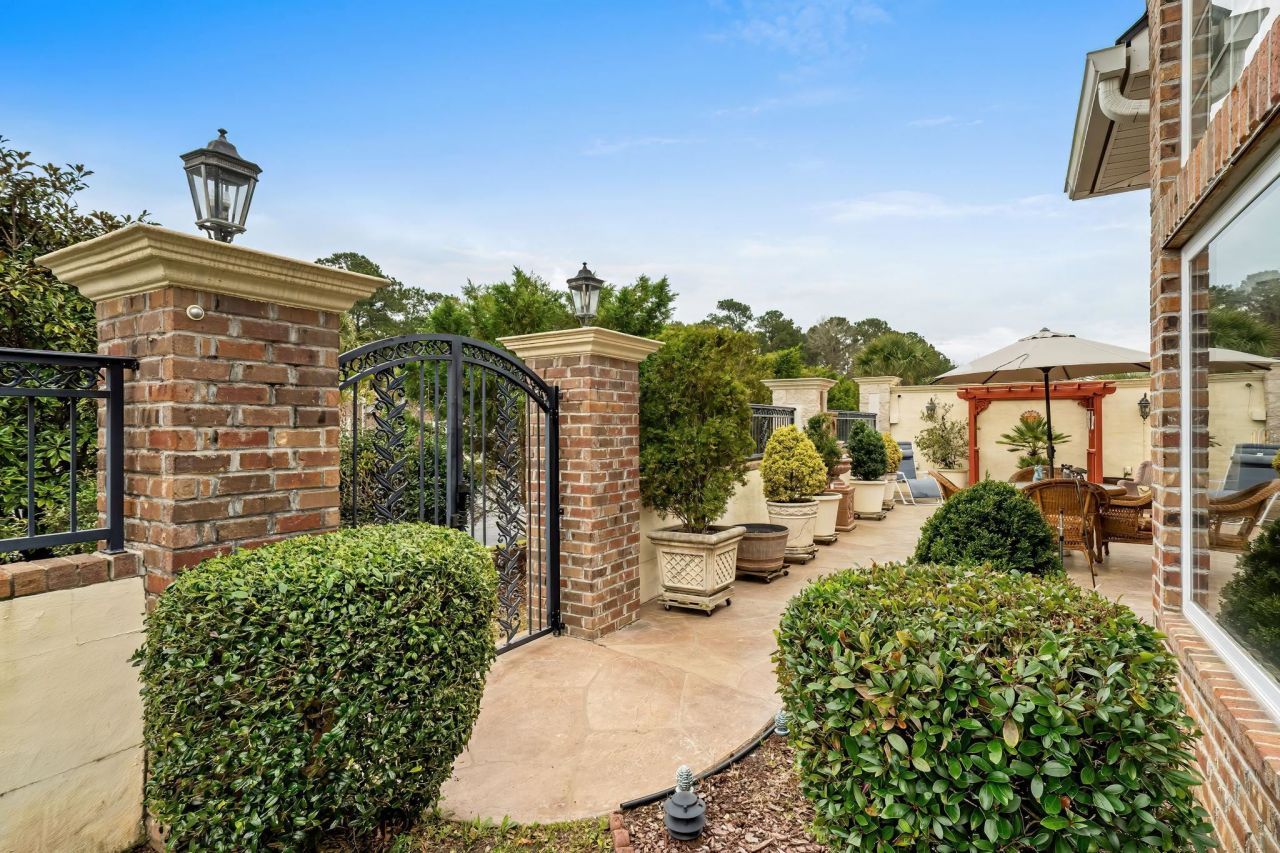 372 Waterfall Circle Photo 32