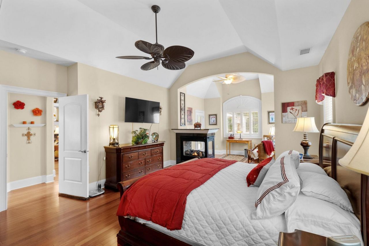 372 Waterfall Circle Photo 35