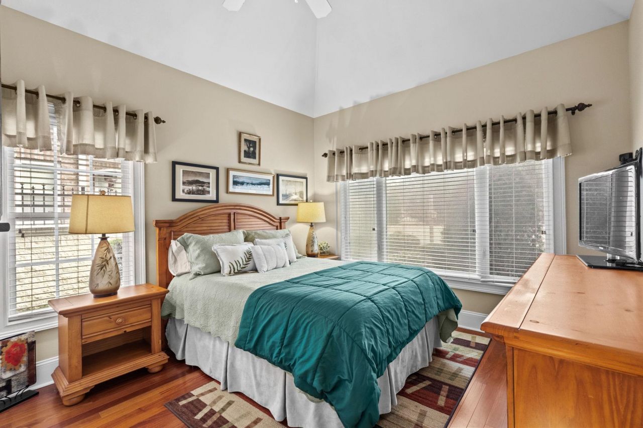 372 Waterfall Circle Photo 43