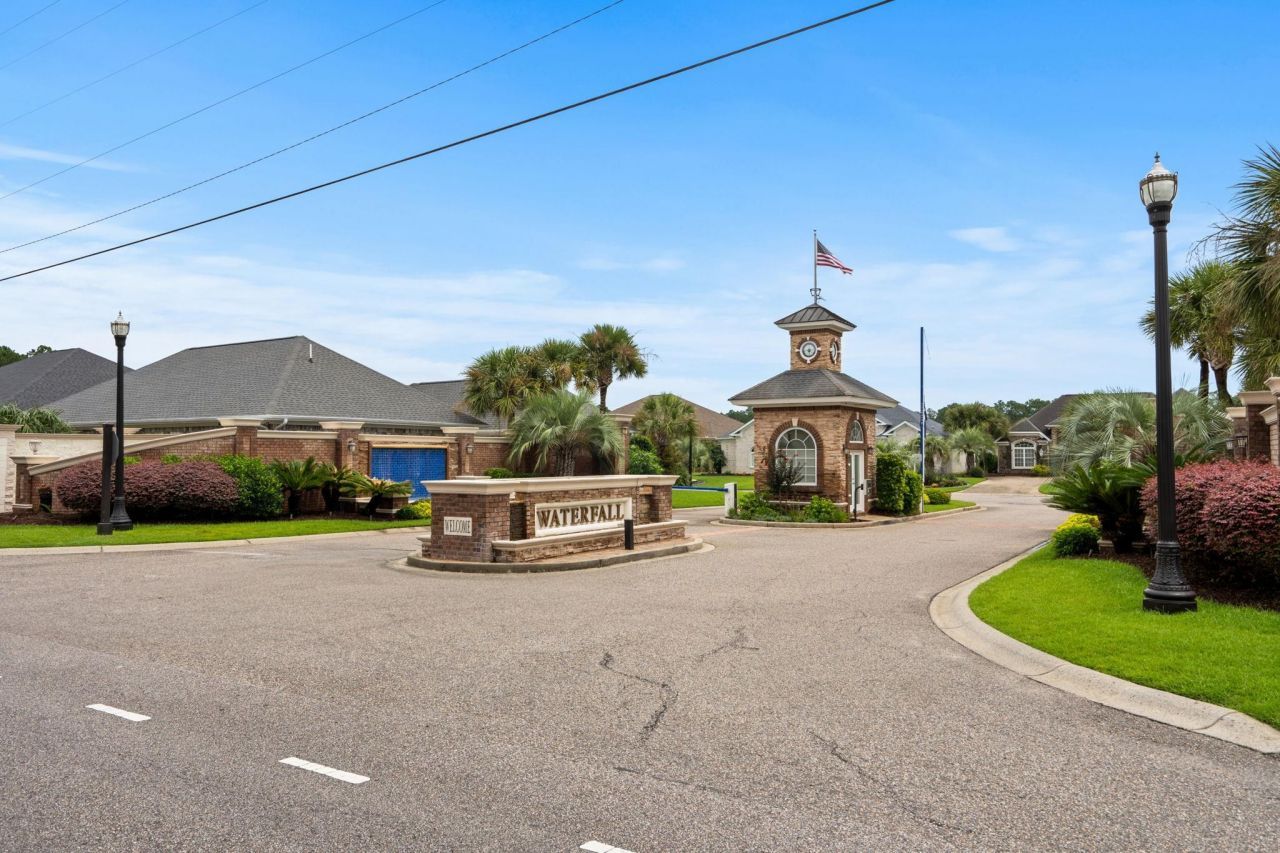 372 Waterfall Circle Photo 57