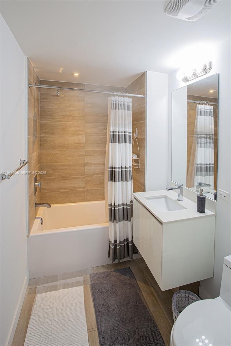 1600 SW 1st Ave , Unit 1108, Miami, FL 33129 Photo