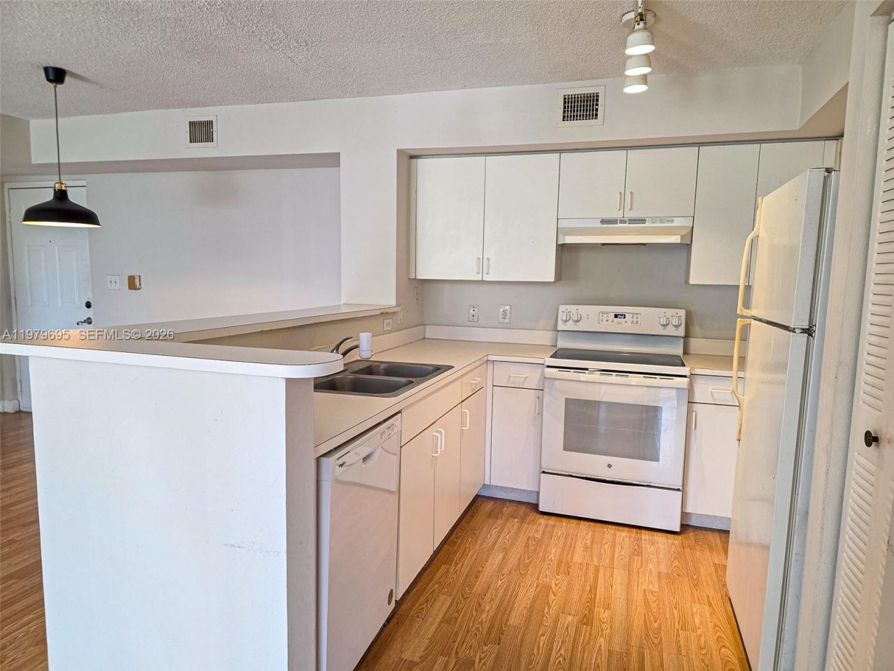 4350 NW 107th Ave , Unit 203, Doral, FL 33178 Photo