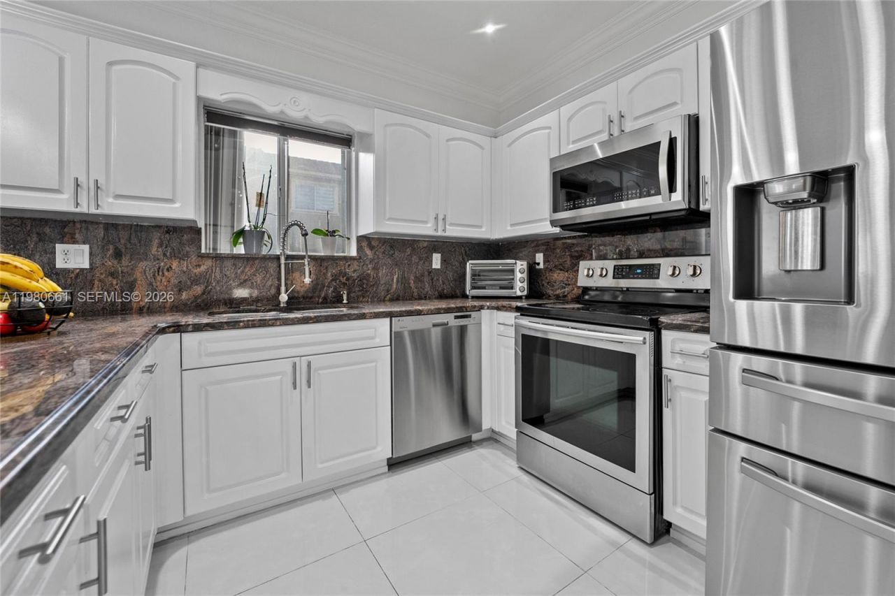 21474 SW 85th Path, Cutler Bay, FL 33189 Photo
