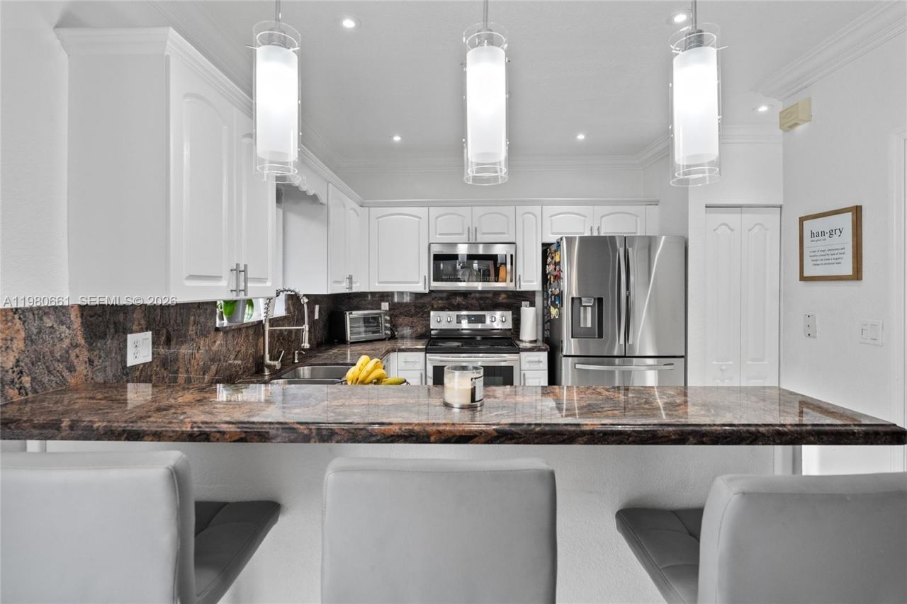 21474 SW 85th Path, Cutler Bay, FL 33189 Photo