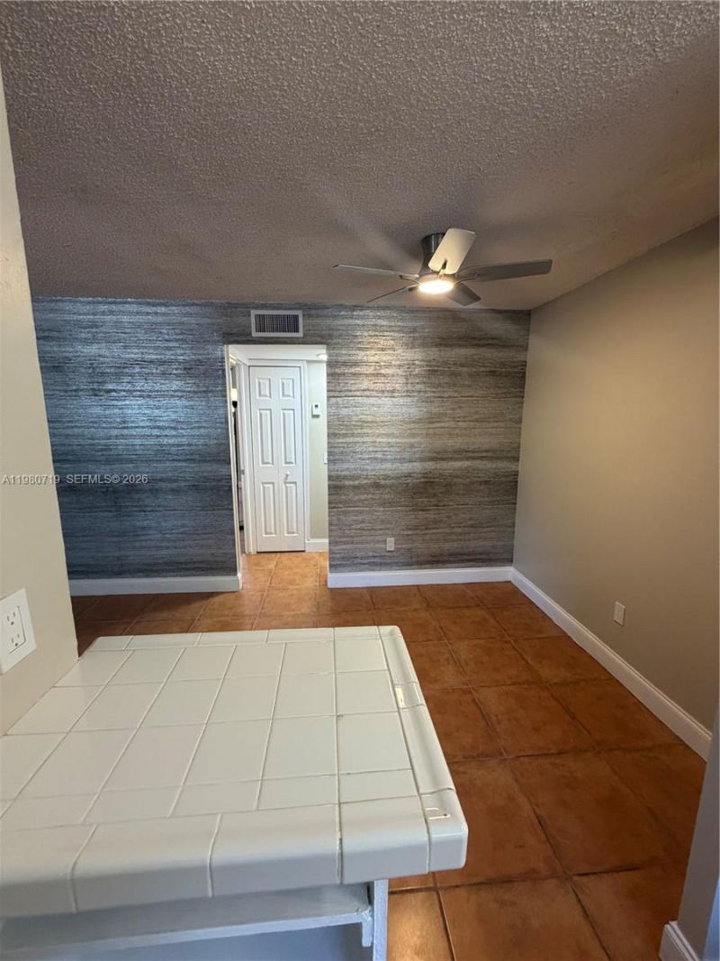 1801 S Treasure Dr , Unit 202, North Bay Village, FL 33141 Photo