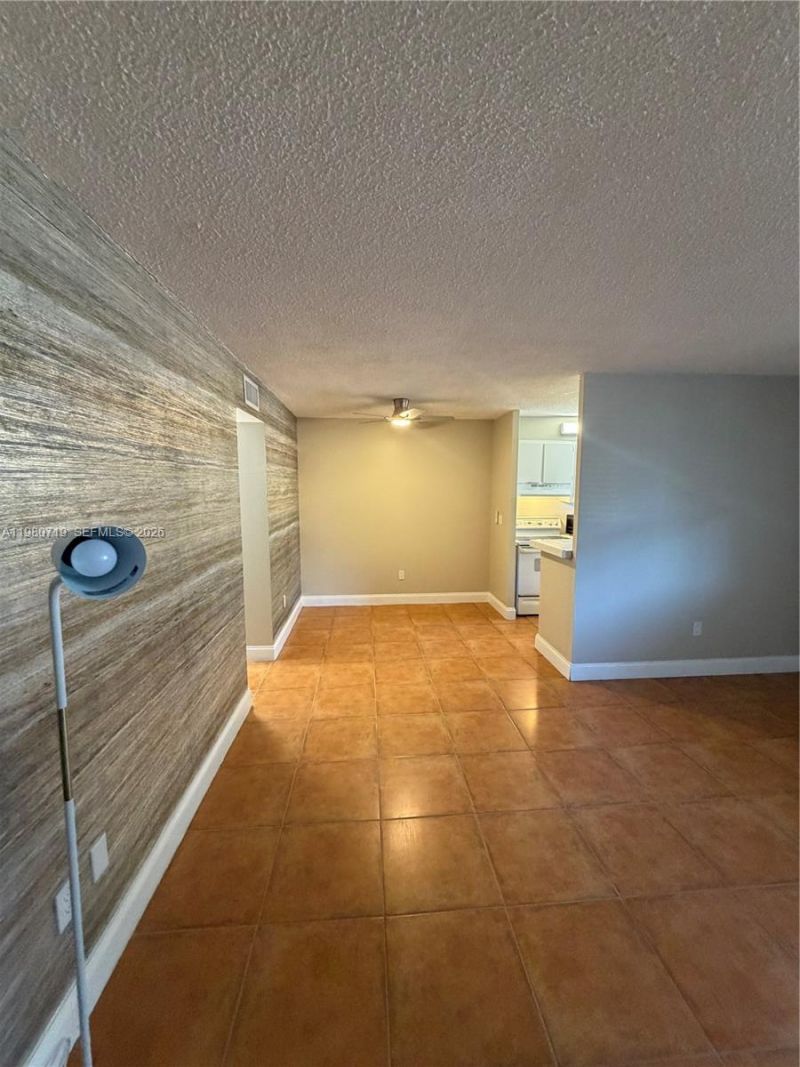 1801 S Treasure Dr , Unit 202, North Bay Village, FL 33141 Photo