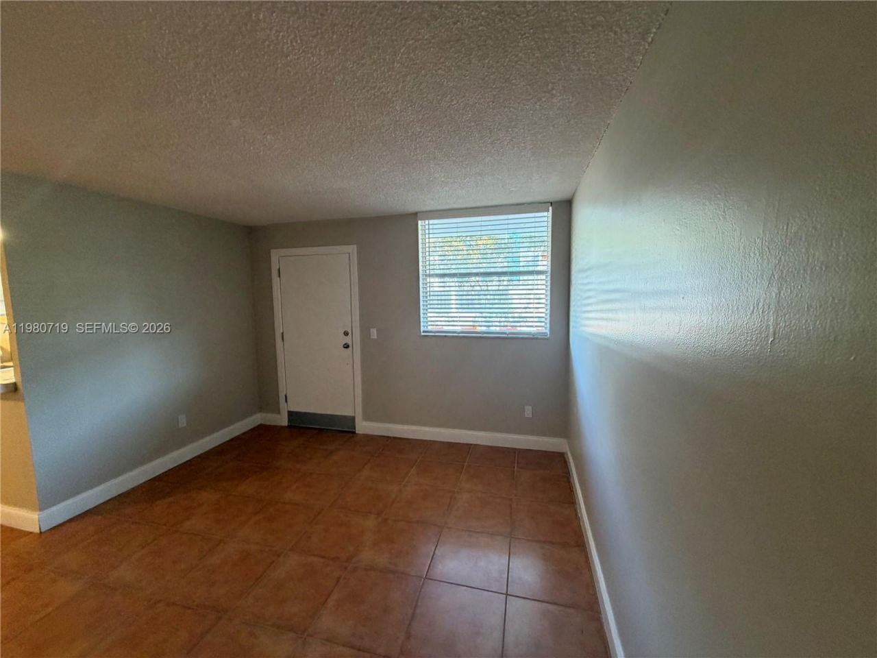 1801 S Treasure Dr , Unit 202, North Bay Village, FL 33141 Photo