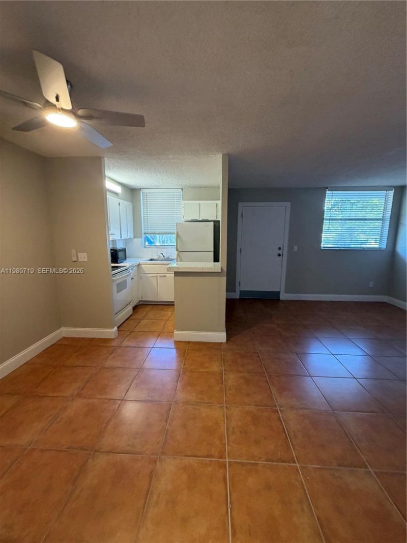 1801 S Treasure Dr , Unit 202, North Bay Village, FL 33141 Photo