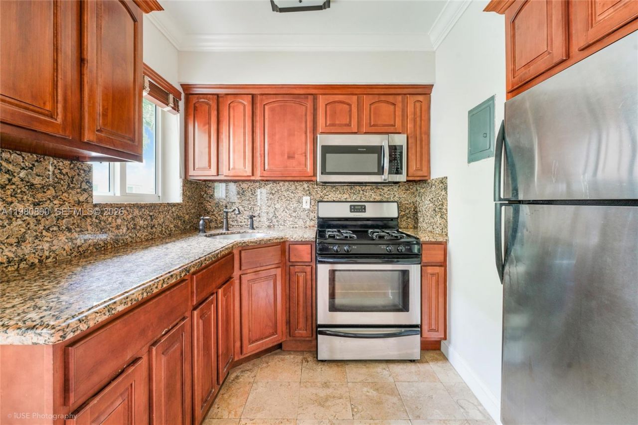 35 Antilla Ave , Coral Gables, FL 33134 Photo