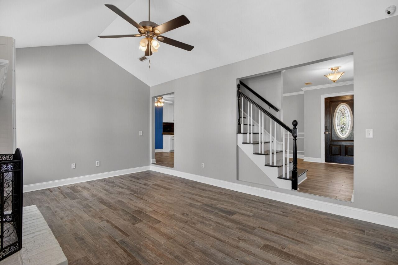 5721 Saint Angela Drive Photo 27