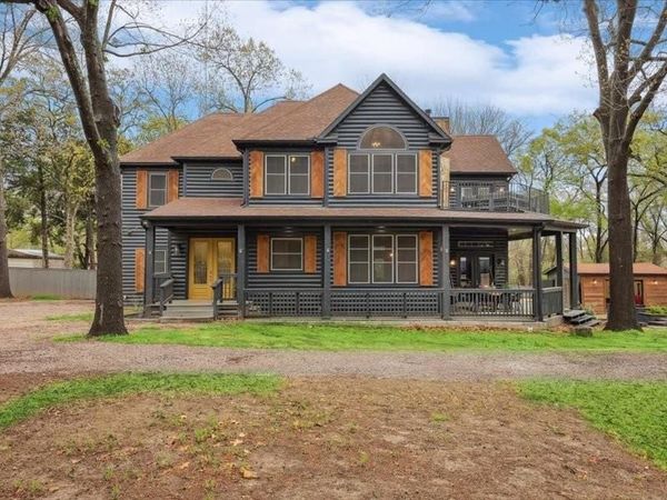 223 Oklahoma Avenue, Pottsboro, TX 75076