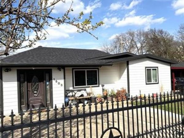 1508 California Parkway N, Fort Worth, TX 76115