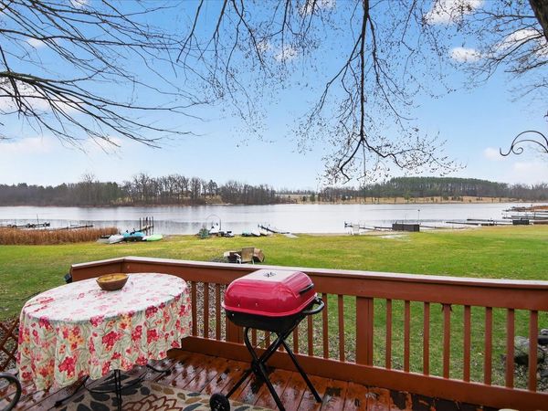 9621 Lakeview Drive, Jerome, MI 49249