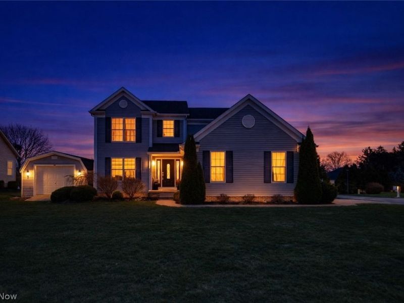 5452 Shadow Field Circle NE, Louisville, OH 44641 Photo 2