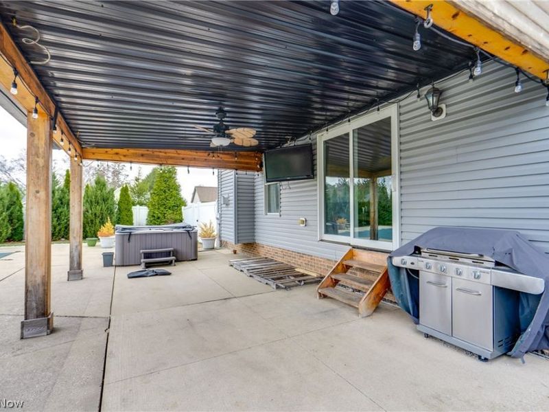 5452 Shadow Field Circle NE, Louisville, OH 44641 Photo 36