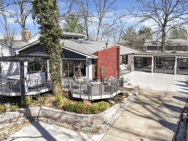 324 Mount Parnassus Drive , Granville, OH 43023