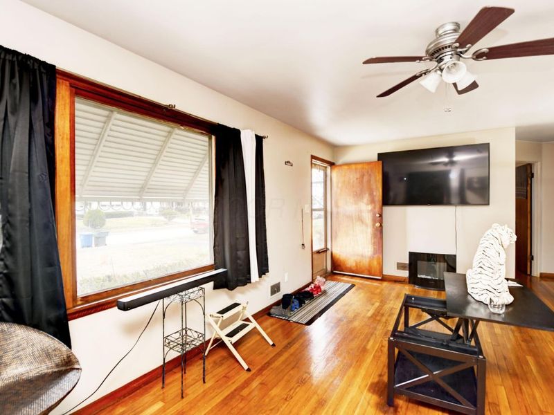 824 S Ashburton Road , Columbus, OH 43227 Photo 10