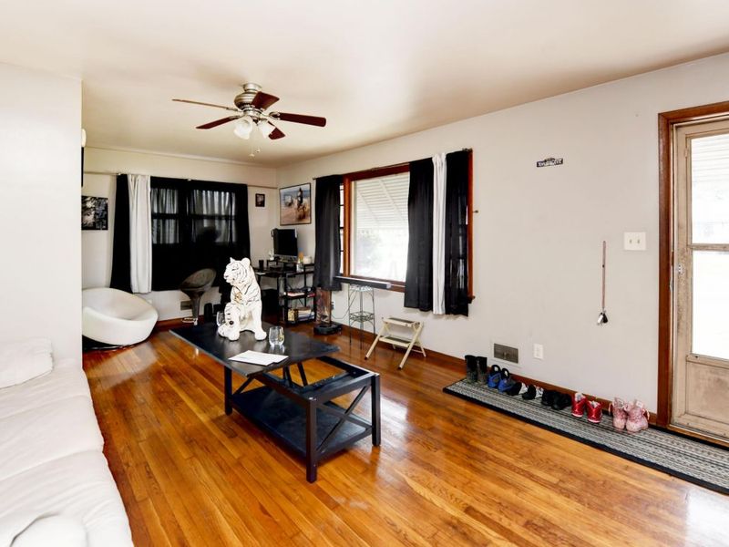 824 S Ashburton Road , Columbus, OH 43227 Photo 11