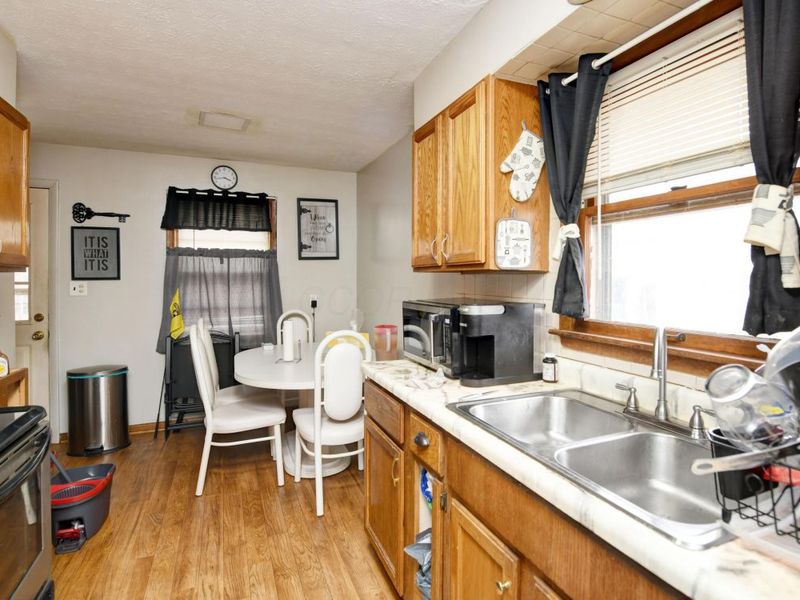 824 S Ashburton Road , Columbus, OH 43227 Photo 8