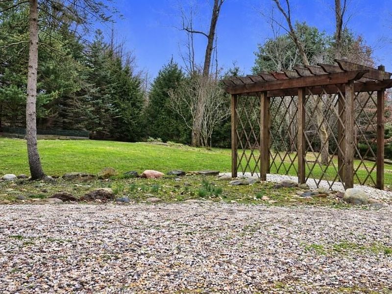 752 Vanderbilt Rd , Lexington, OH 44904 Photo 4