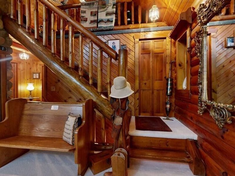 752 Vanderbilt Rd , Lexington, OH 44904 Photo 7