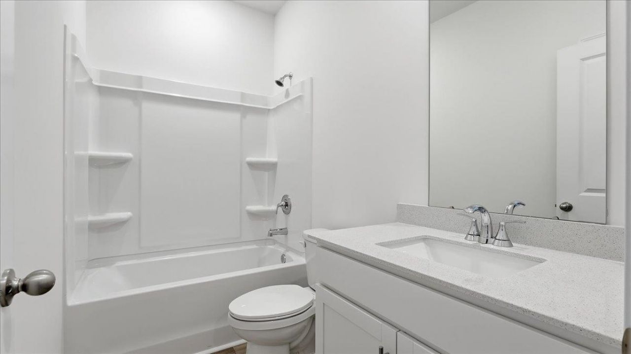 213 Evergreen St. Photo 17