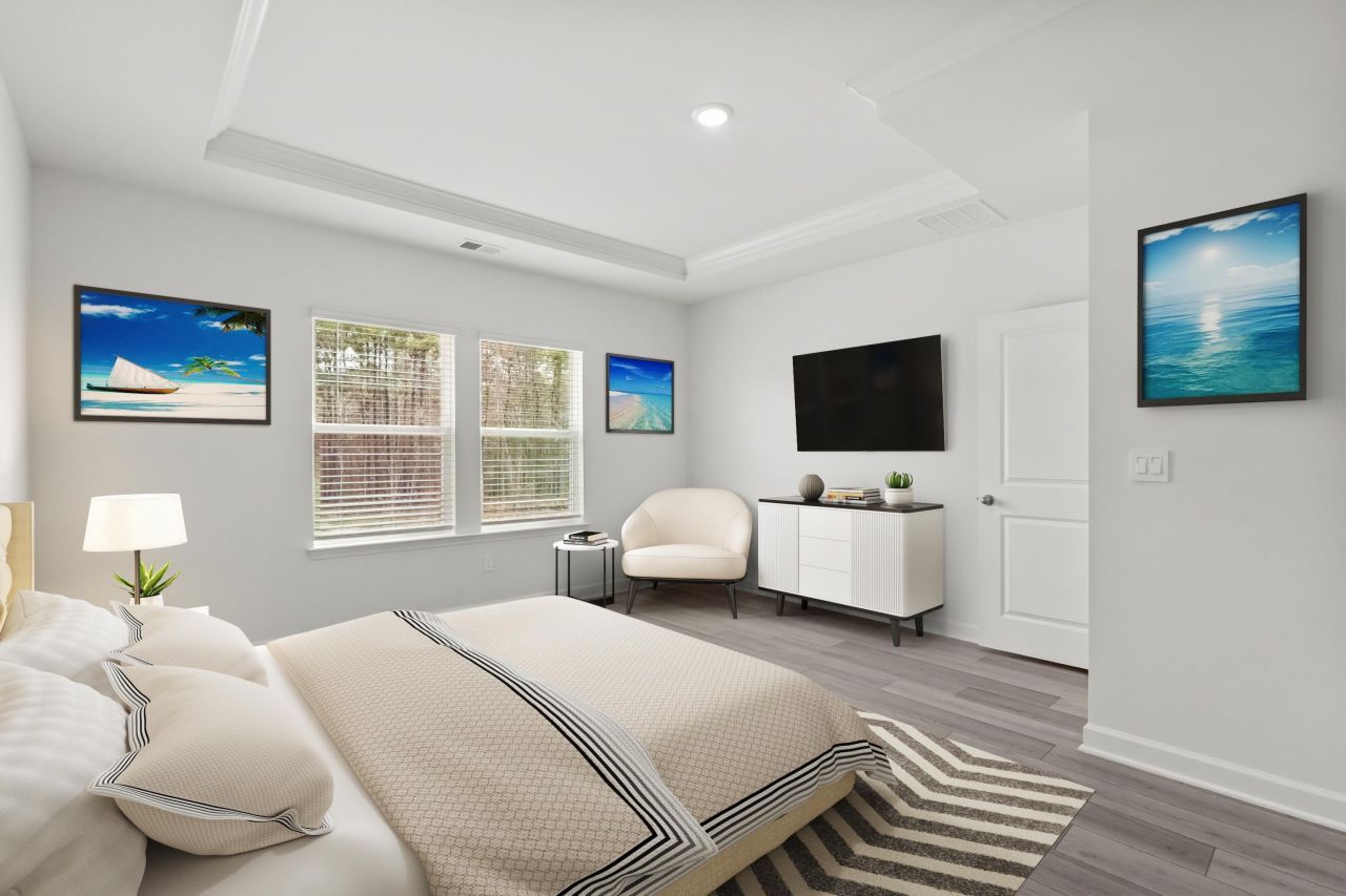 213 Evergreen St. Photo 7