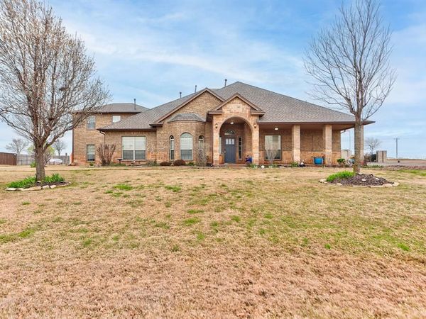 20500 Antler Farms Drive, Edmond, OK 73012