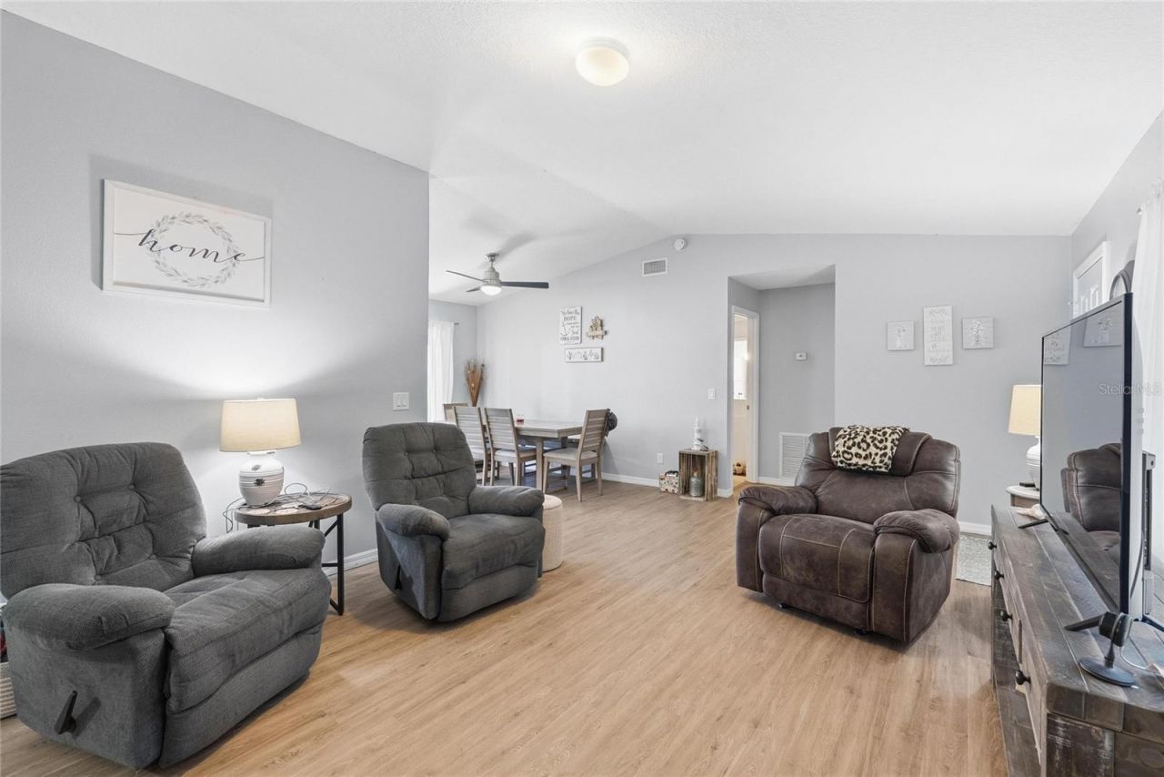 3035 Queen Palm Drive , Edgewater, FL 32141 Photo