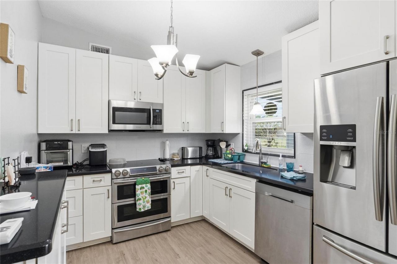 3035 Queen Palm Drive , Edgewater, FL 32141 Photo