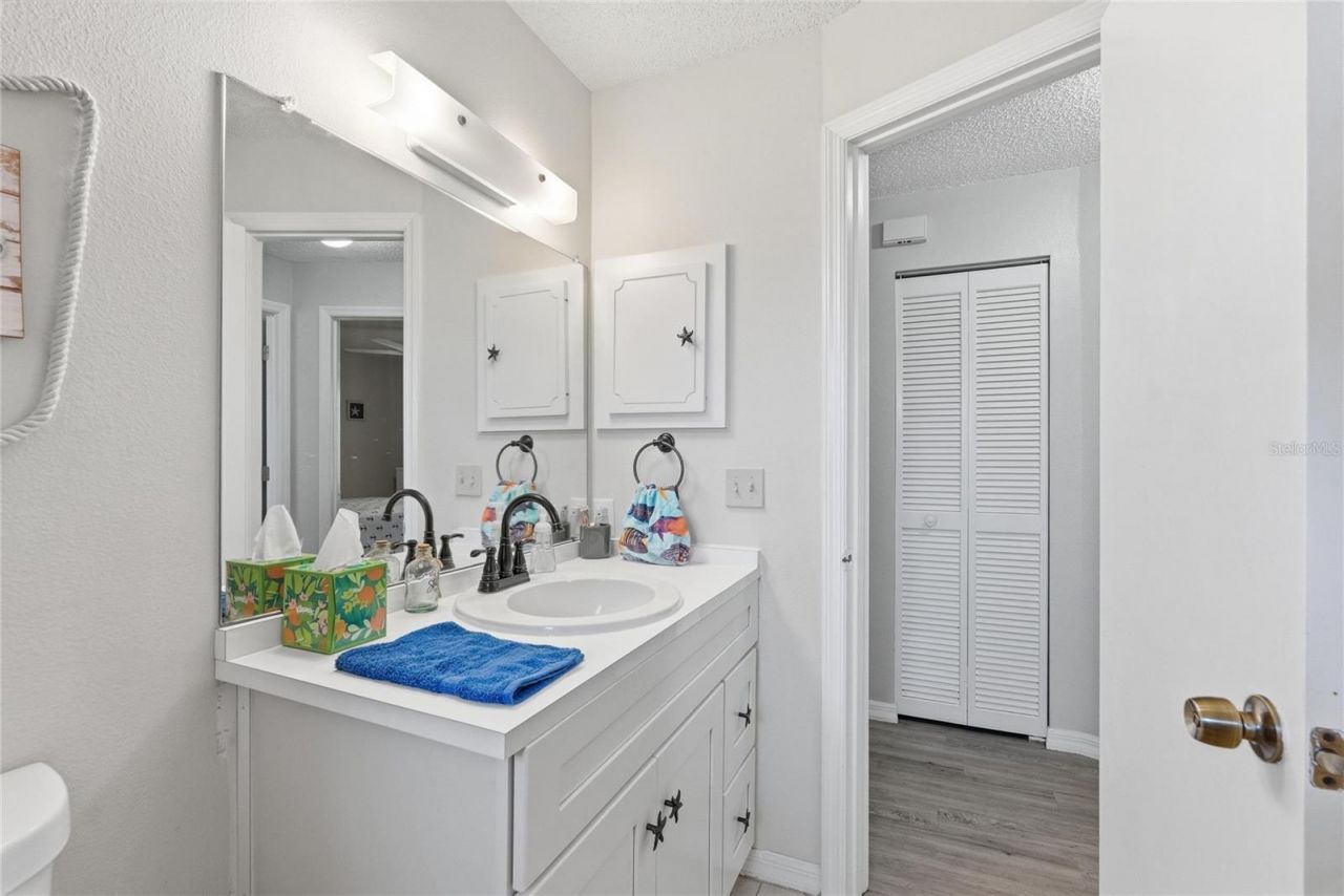 3035 Queen Palm Drive , Edgewater, FL 32141 Photo