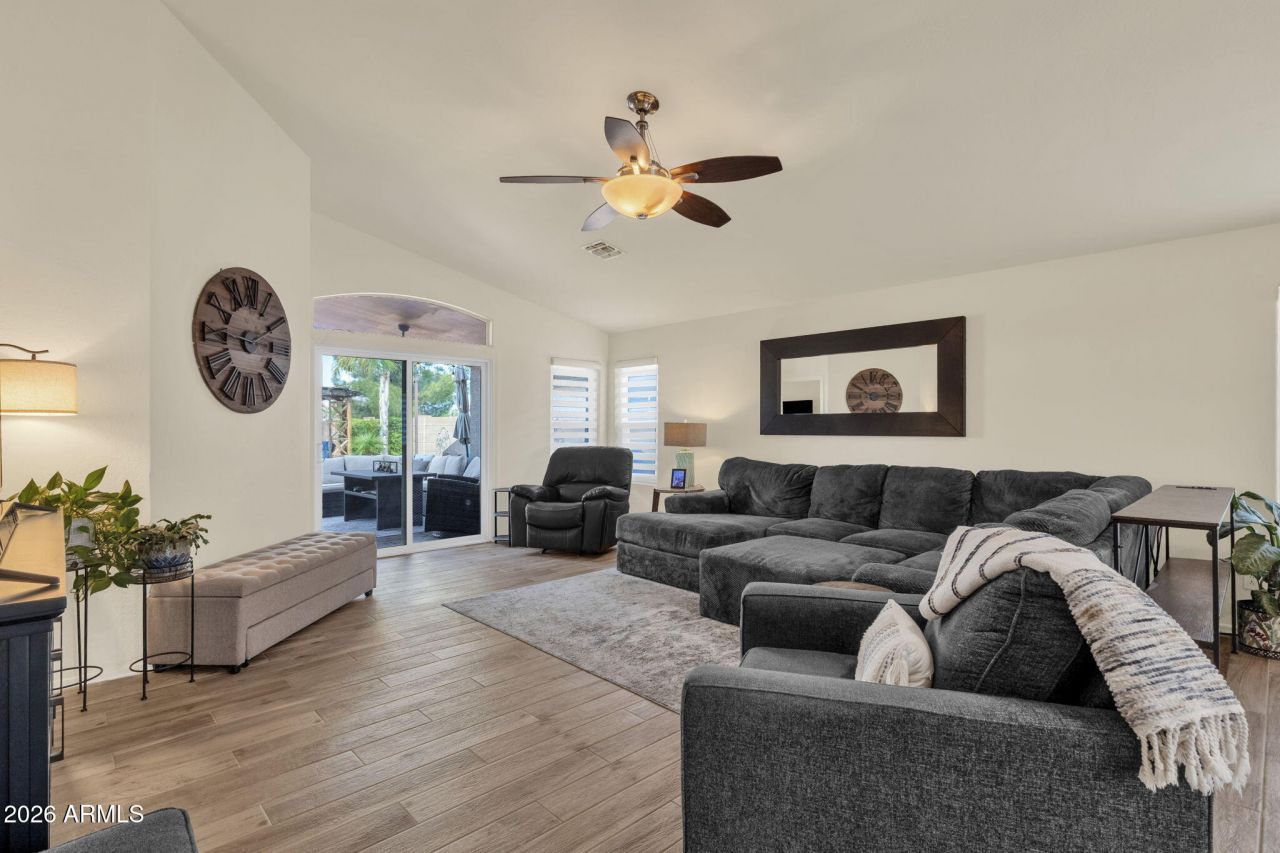 2234 E Wahalla Lane, Phoenix, AZ 85024 Main Photo