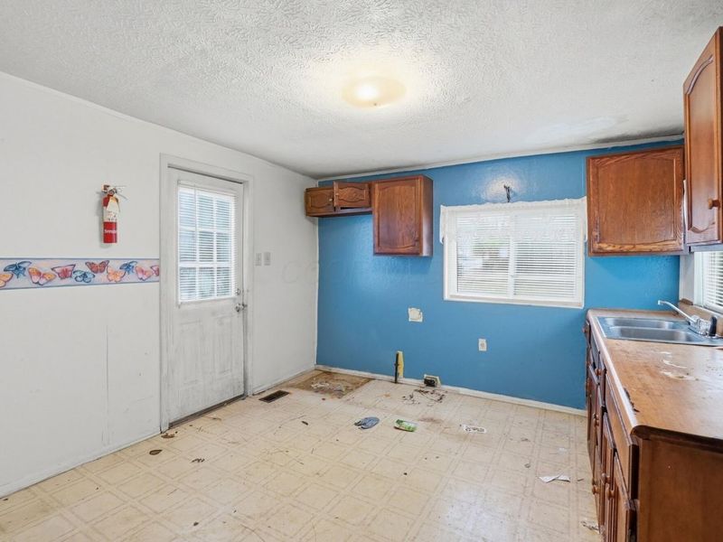 102 Potter Street , Delaware, OH 43015 Photo 11