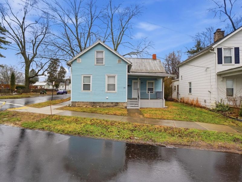 102 Potter Street , Delaware, OH 43015 Photo 2