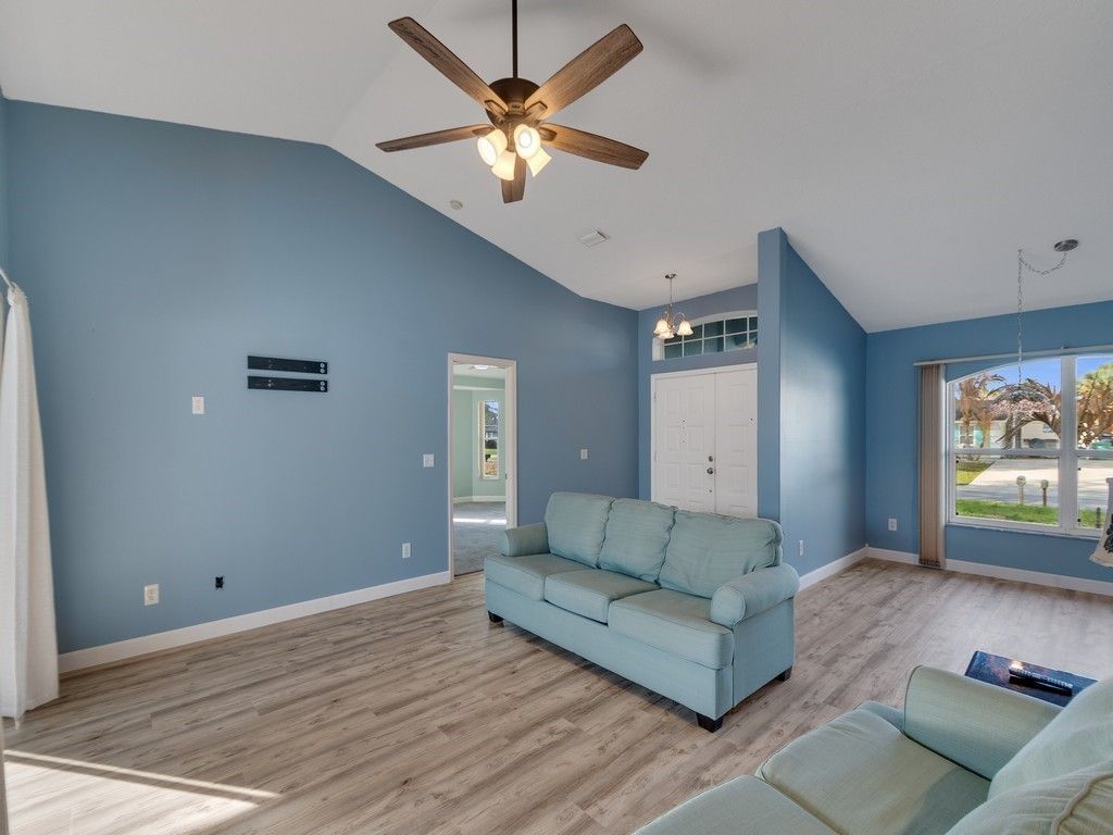 492 Biscayne Lane, Sebastian, FL 32958 Photo