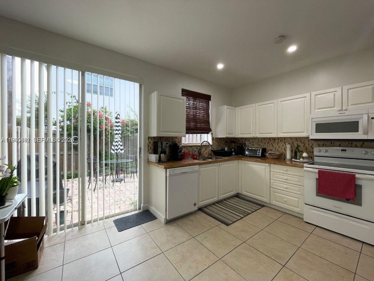 5440 NW 107th Ave , Unit 201, Doral, FL 33178 Photo